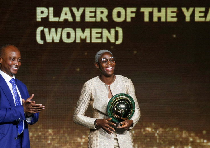 CAF awards 2023 : la Nigériane Asisat Oshoala remporte son 6ème prix du meilleure joueuse de l'année